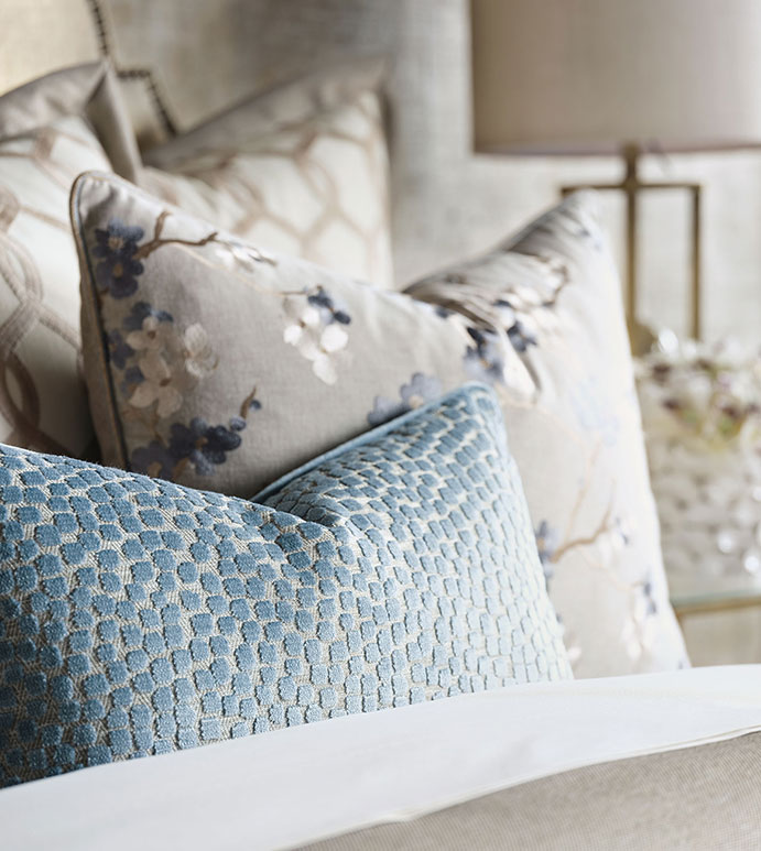 dec pillow2